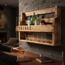 Lade das Bild in den Galerie-Viewer, Whisky Regal aus Holz mit Gläserhalter und WHISKY Schriftzug Geflammt