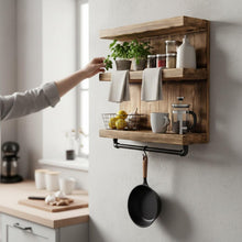 Lade das Bild in den Galerie-Viewer, Badregal aus Massivholz mit Industrial Handtuchhalter – Wandregal Kiefer geflammt – Badezimmer Regal Handarbeit – Küchenregal