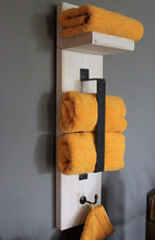 Lade das Bild in den Galerie-Viewer, Schmales Regal mit Handtuchhalter Weiss