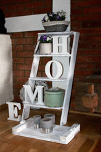 Lade das Bild in den Galerie-Viewer, Blumentreppe aus massivem Holz - Farbe: Weiß