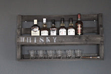 Lade das Bild in den Galerie-Viewer, Whisky Regal aus Holz mit Gläserhalter und WHISKY Schriftzug Schwarz