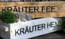 Lade das Bild in den Galerie-Viewer, Blumenkasten aus Holz in Weiß Geflammt oder Braun mit Schriftzug