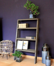 Lade das Bild in den Galerie-Viewer, Blumentreppe Bücherregal braun