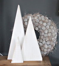 Lade das Bild in den Galerie-Viewer, Holz 3 er Set Tannenbaum Weihnachten Deko Weiß
