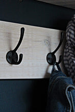 Lade das Bild in den Galerie-Viewer, Flur Garderobe aus Holz weiß