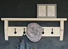 Lade das Bild in den Galerie-Viewer, Flur Garderobe aus Holz weiß