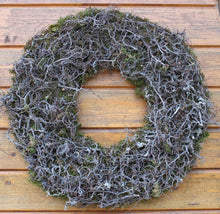 Lade das Bild in den Galerie-Viewer, Moos Bonsai Türkranz Wandkranz Ø 37 cm Naturkranz Landhaus