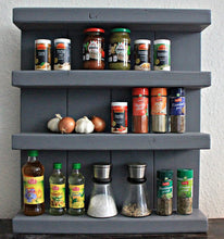 Lade das Bild in den Galerie-Viewer, Gewürzregal aus Holz - für die Wand oder stehend - Grau - 4 Stellflächen