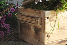Lade das Bild in den Galerie-Viewer, Blumenkasten " Das Original von Dekorie " aus Holz mit Schriftzug und Holz Griffen 50 - 90 cm breit / 19,5 cm tief / in geflammt