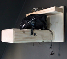 Lade das Bild in den Galerie-Viewer, Fahrrad Wandhalterung aus Holz für Rennrad oder Mountainbike - Fahrradhalterung für die Wand - auch für breite Lenker und Rahmen
