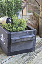 Lade das Bild in den Galerie-Viewer, Blumenkasten " Das Original von Dekorie " aus Holz mit Schriftzug und Holz Griffen 50 - 90 cm breit / 19,5 cm tief / in schwarz