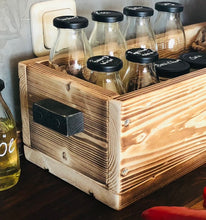 Lade das Bild in den Galerie-Viewer, Gewürzhalter Gewürzregal Utensilienbox Küche Tablethalter Rezeptehalter Holz geflammt