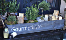 Lade das Bild in den Galerie-Viewer, Blumenkasten " Das Original von Dekorie " aus Holz mit Schriftzug und Leinen Griffen 50 - 90 cm breit / 19,5 cm tief / in schwarz