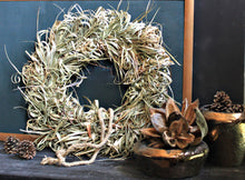 Lade das Bild in den Galerie-Viewer, Seegras/ Wasser Gras Kranz in Farbe Natur Ø 55 cm