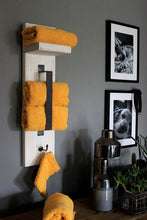 Lade das Bild in den Galerie-Viewer, Schmales Regal mit Handtuchhalter Weiss