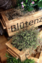 Lade das Bild in den Galerie-Viewer, Blumenkasten aus Holz in Geflammt mit Schriftzug