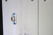 Lade das Bild in den Galerie-Viewer, Gewürzregal aus Holz - für die Wand oder stehend - Weiß (gebeizt) - 4 Stellflächen