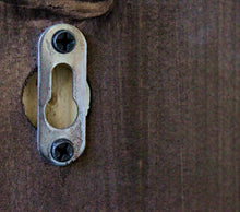 Lade das Bild in den Galerie-Viewer, Weinregal aus Holz mit Gläserhalter Schwarz