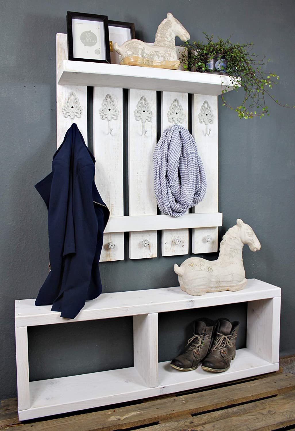 Garderobe aus Holz Weiß – Vintage Shabby Landhausstil