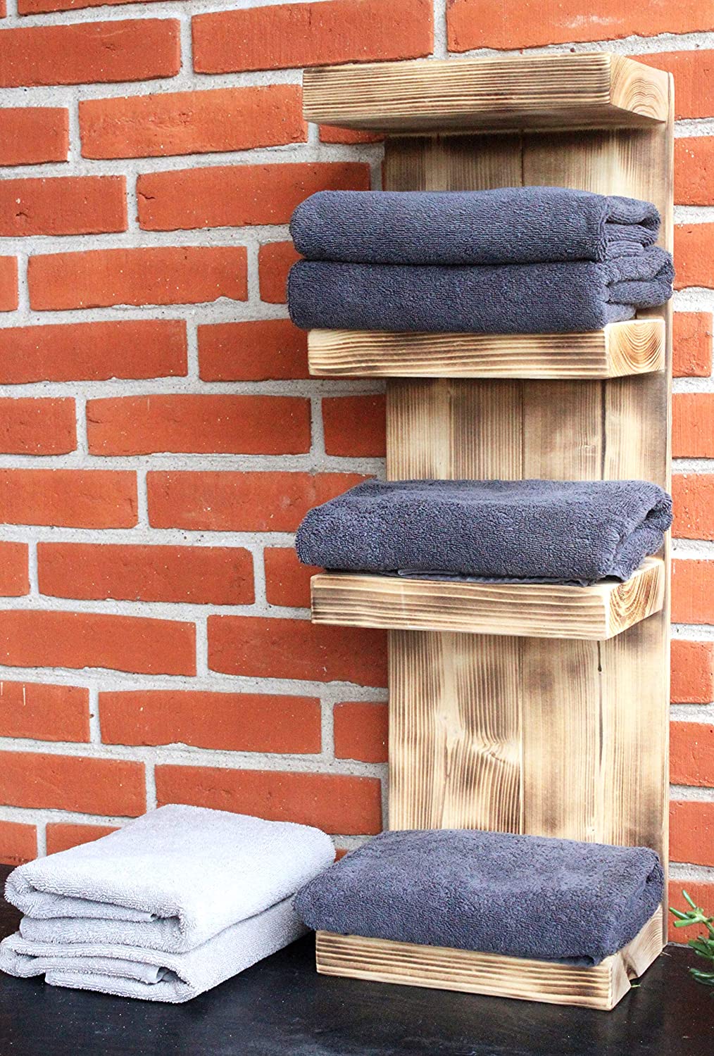 Badregal aus Holz Geflammt – Wandregal für Bad & Küche