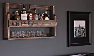 Whisky Regal aus Holz mit Gläserhalter und WHISKY Schriftzug Braun