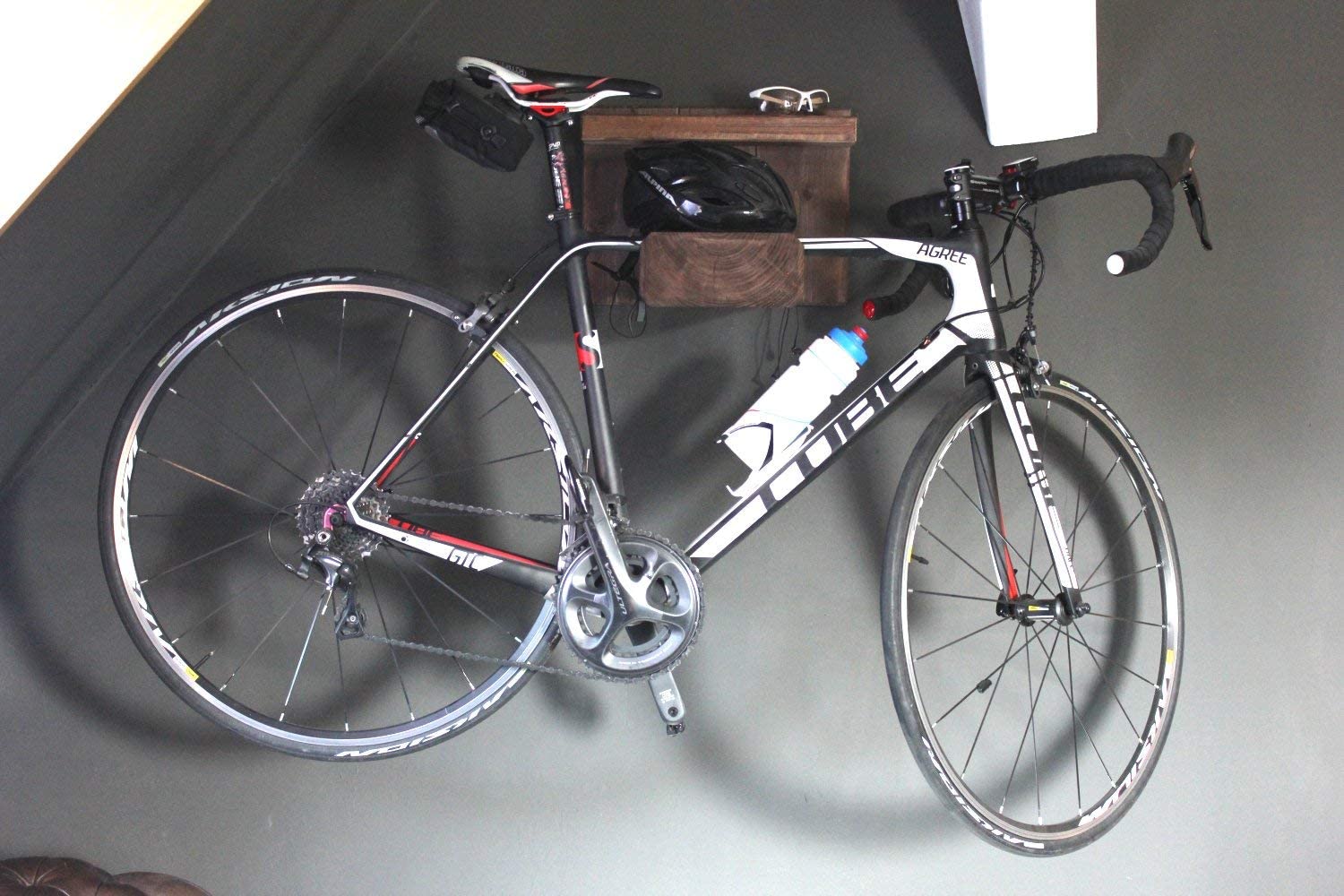 wandhalterung rennrad Fahrrad Wandhalterung aus Holz für Rennrad oder Mountainbike