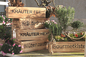 Blumenkasten " Das Original von Dekorie " aus Holz mit Schriftzug und Holz Griffen 50 - 90 cm breit / 19,5 cm tief / in geflammt