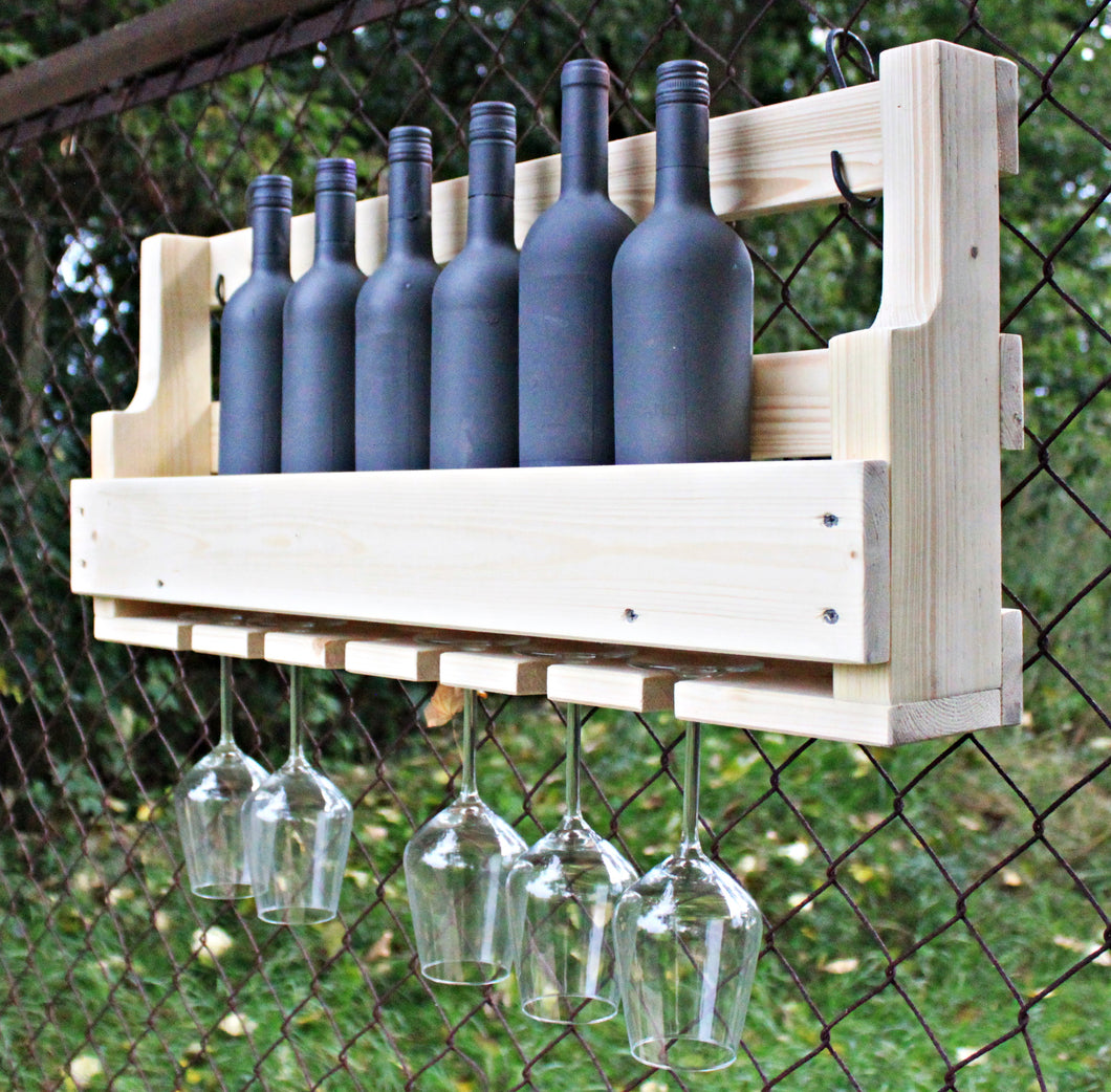Weinregal aus Holz für die Wand in Natur mit Gläserhalter