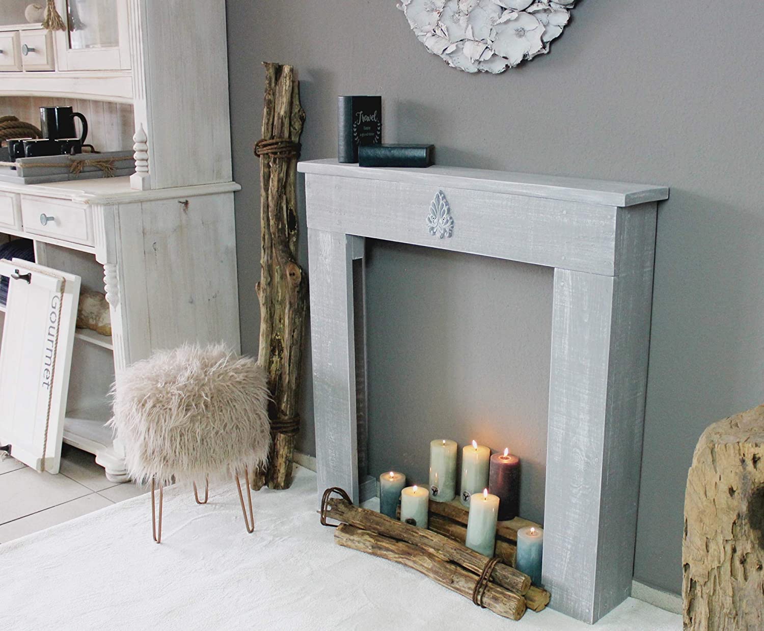 Kaminkonsole Dekokamin aus Holz Grau Shabby – Kaminsims